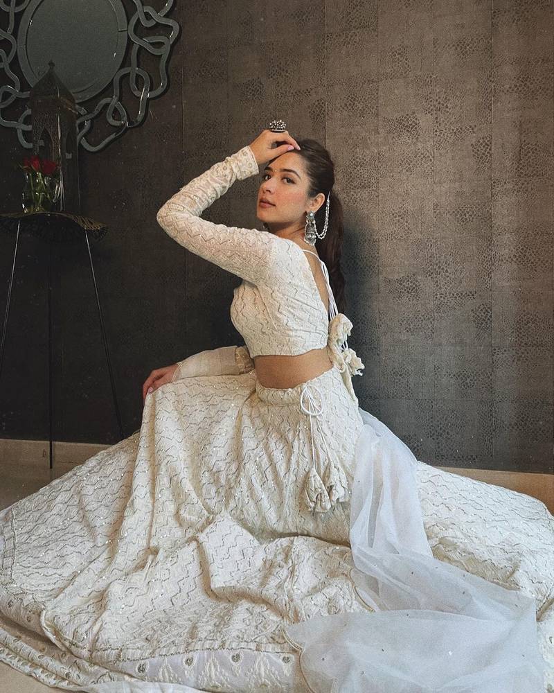 Party Wear White Georgette Sequins Embroidered Lehenga Choli Set