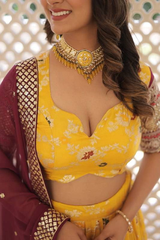 Resplendent Viscous Jacquard Sequins Embroidered Wedding Wear Lehenga Choli - INDIAN ELEGANCE