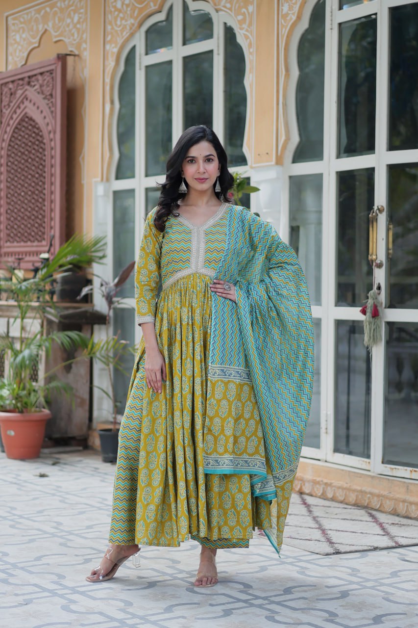 Arresting Pure Cotton 3-Piece Suit Set