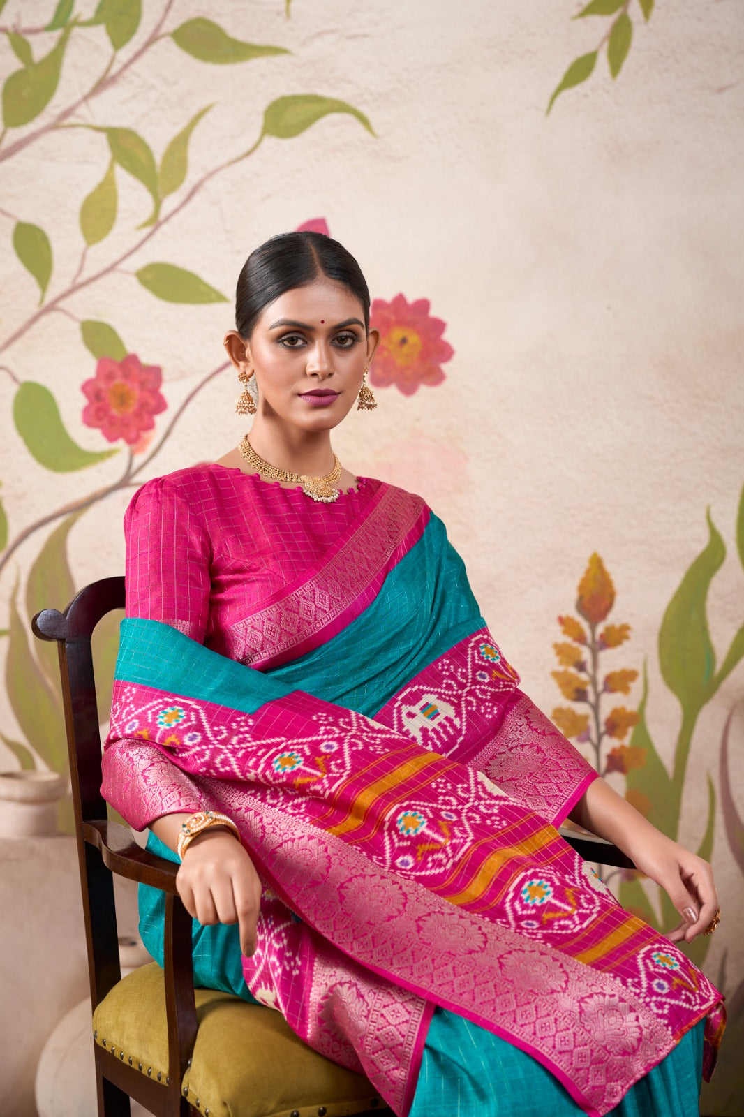 Graceful Tussar Chex Patola Printed Weaving Worked Saree - INDIAN ELEGANCE