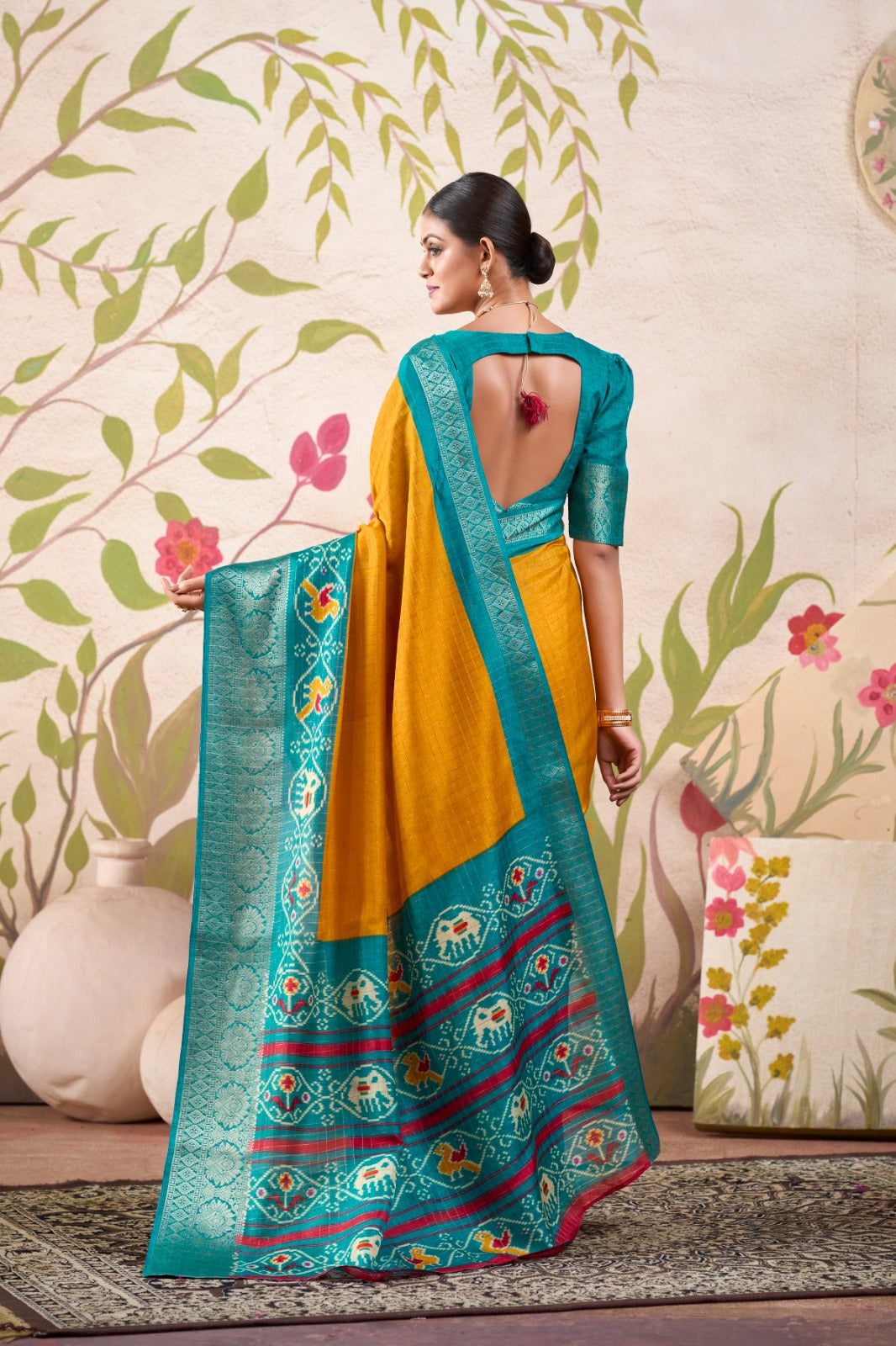 Graceful Tussar Chex Patola Printed Weaving Worked Saree - INDIAN ELEGANCE