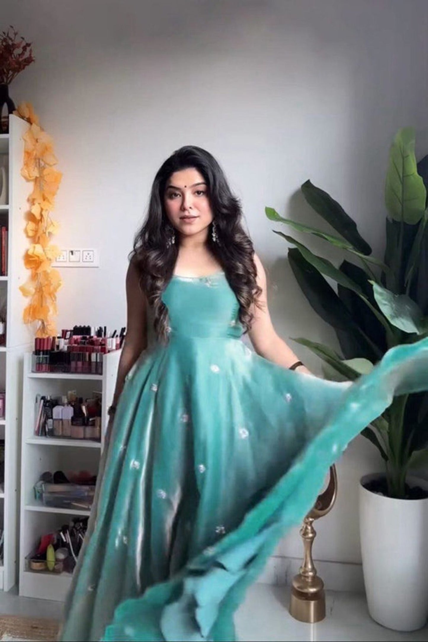 Elegant Fandy Silk Anarkali Gown Set – Perfect for Weddings & Special Occasions