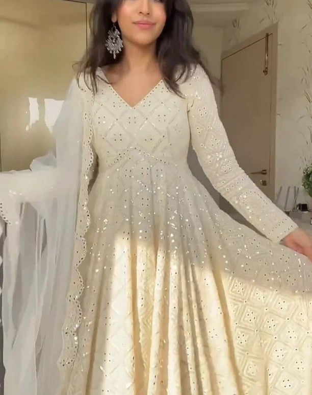 Aniska Lakhnavi Embroidered Work Anarkali Suit Set | Party Wear Lakhnavi Anarkali For Women