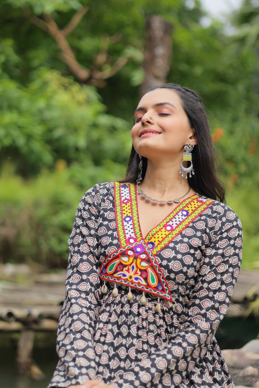Ravishing Black Cotton Kutchi Gamthi Worked Navratri Gown - INDIAN ELEGANCE