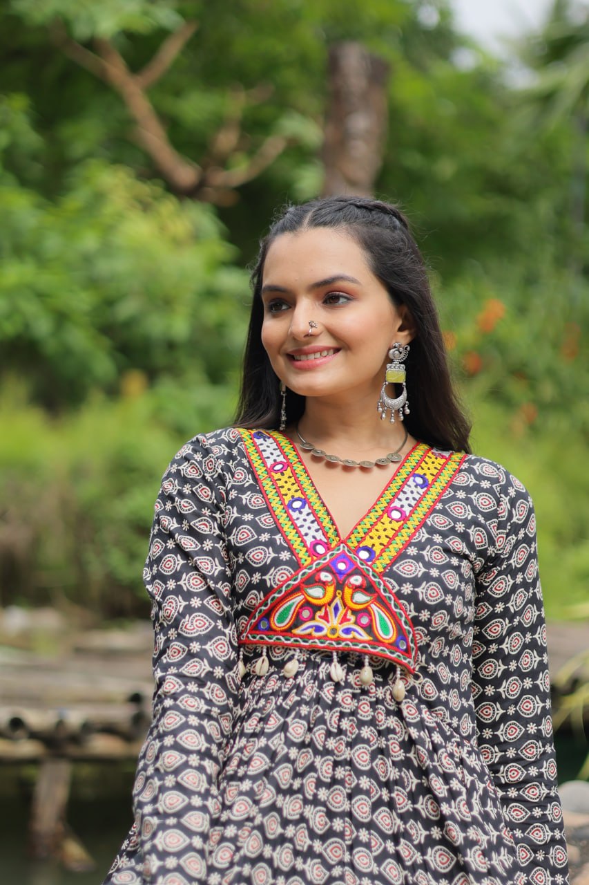 Ravishing Black Cotton Kutchi Gamthi Worked Navratri Gown - INDIAN ELEGANCE
