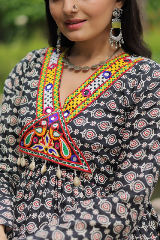 Ravishing Black Cotton Kutchi Gamthi Worked Navratri Gown - INDIAN ELEGANCE