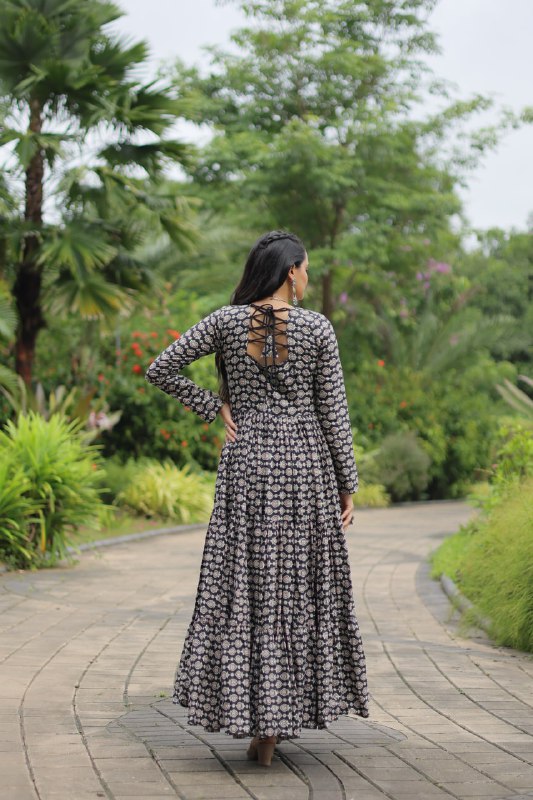 Ravishing Black Cotton Kutchi Gamthi Worked Navratri Gown - INDIAN ELEGANCE