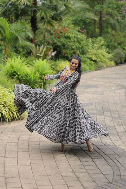 Ravishing Black Cotton Kutchi Gamthi Worked Navratri Gown - INDIAN ELEGANCE