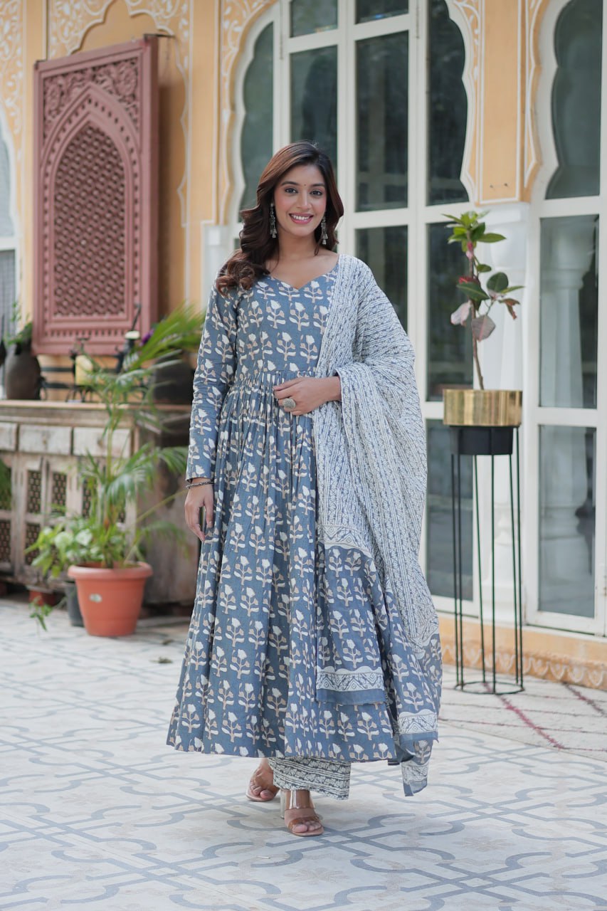 Graceful Pure Cotton 3-Piece Suit Set