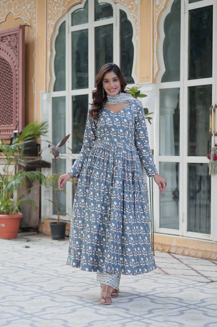 Graceful Pure Cotton 3-Piece Suit Set