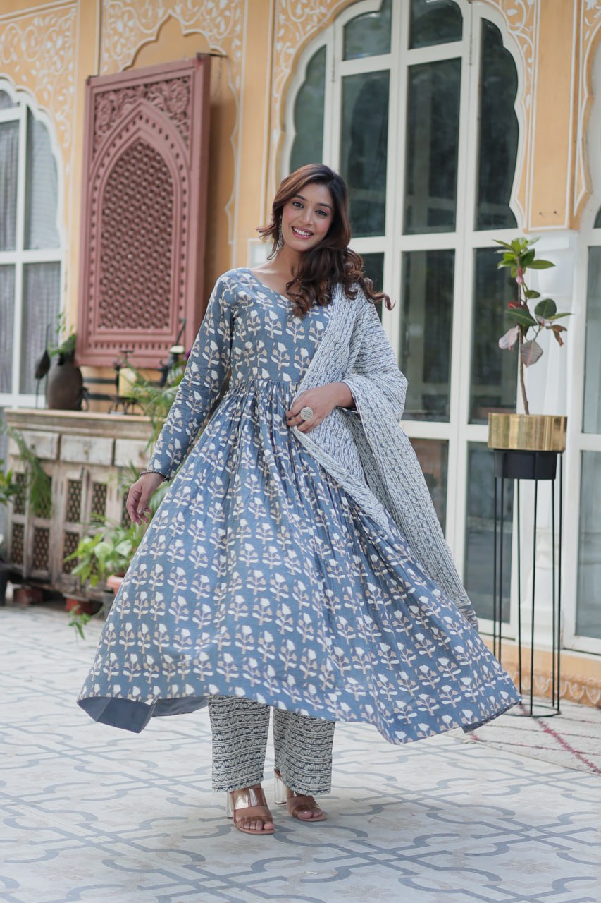 Graceful Pure Cotton 3-Piece Suit Set