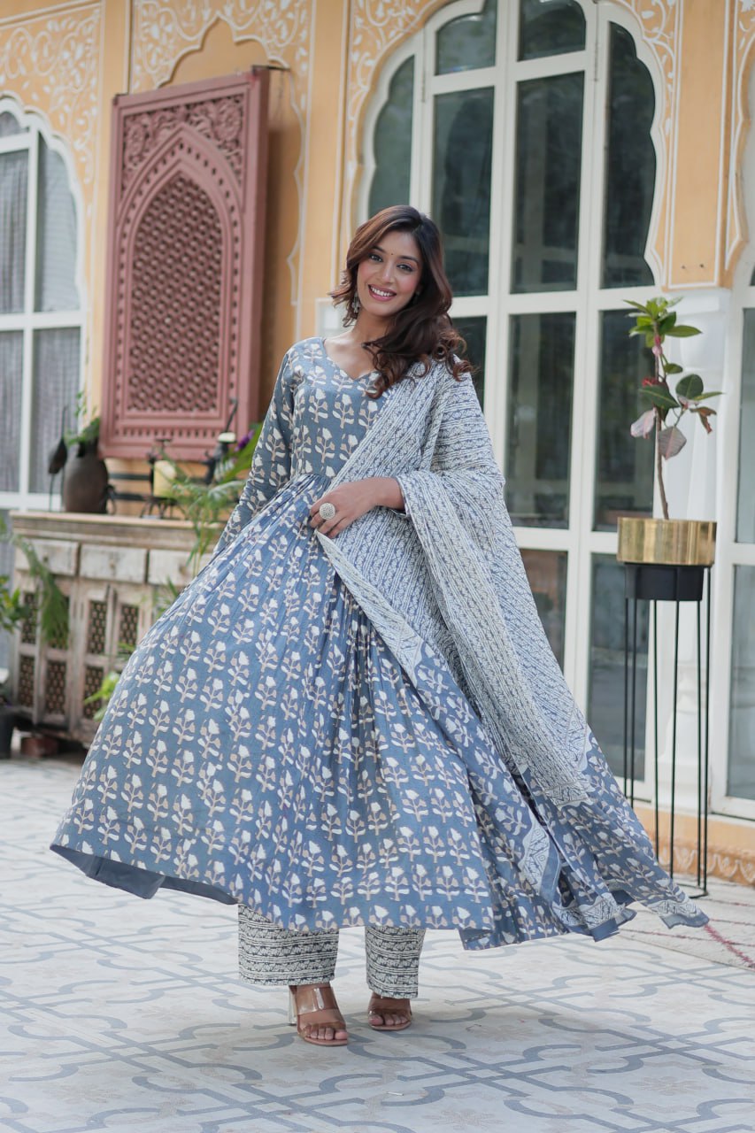 Graceful Pure Cotton 3-Piece Suit Set