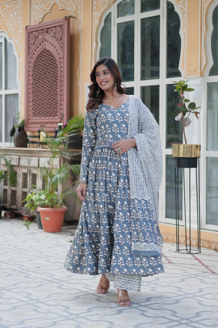 Graceful Pure Cotton 3-Piece Suit Set