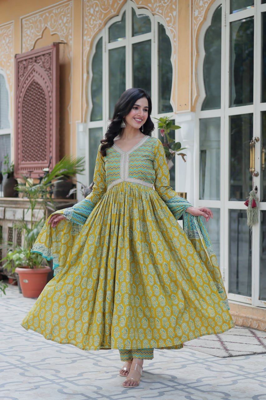 Arresting Pure Cotton 3-Piece Suit Set