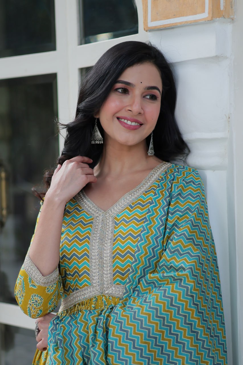 Arresting Pure Cotton 3-Piece Suit Set