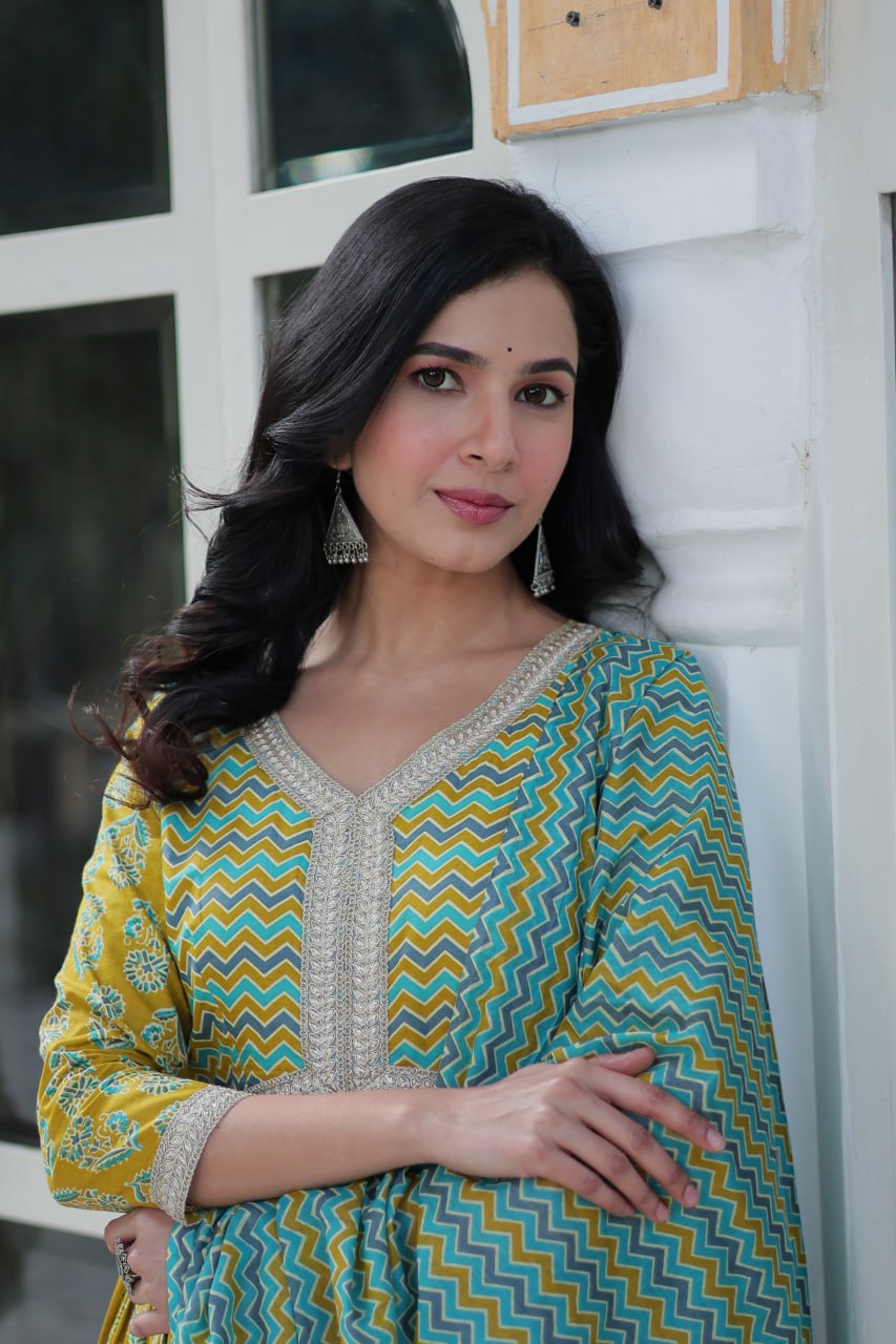 Arresting Pure Cotton 3-Piece Suit Set