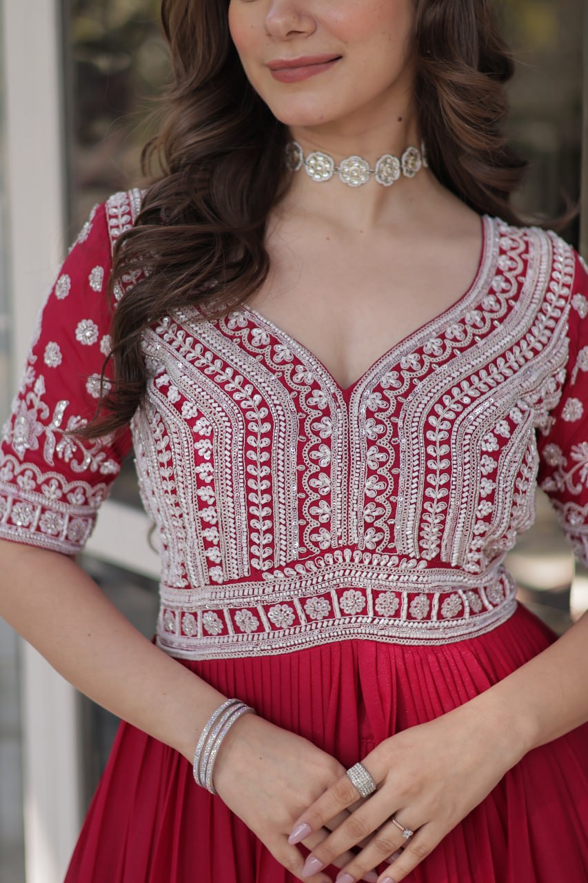 Elegant Star Georgette Lehenga Kurti Set – Fusion of Grace & Glamour