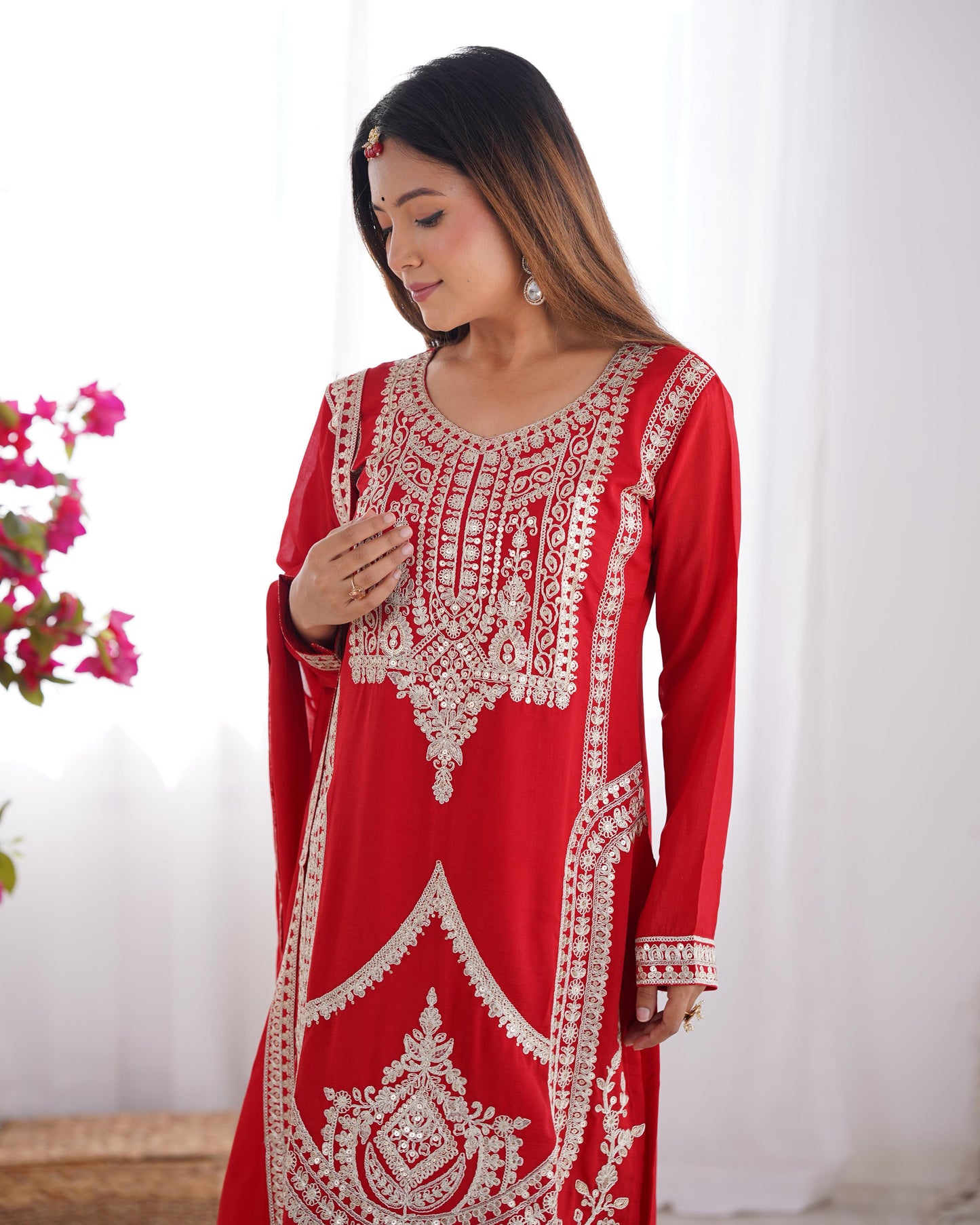 Elegant Vichitra Silk Kurta Set with Dupatta & Pant
