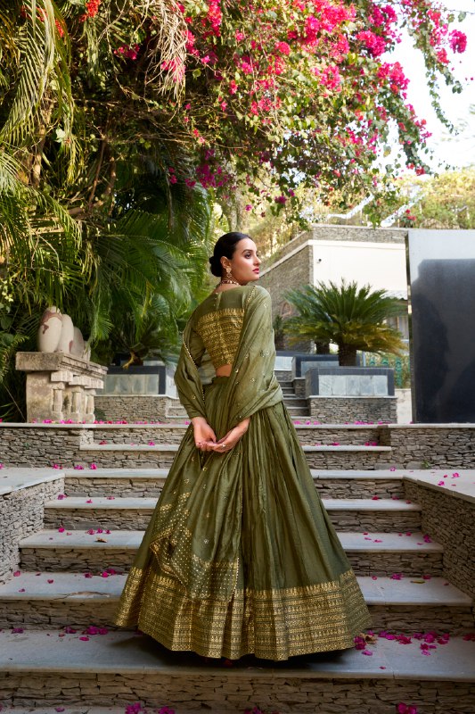 Resplendent Pure Chanderi Silk Zari Weaving Worked Lehenga Choli