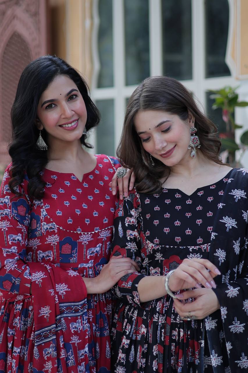 Elegant Pure Cotton Suit Set with Fancy Round Neck With Matching Dupatta