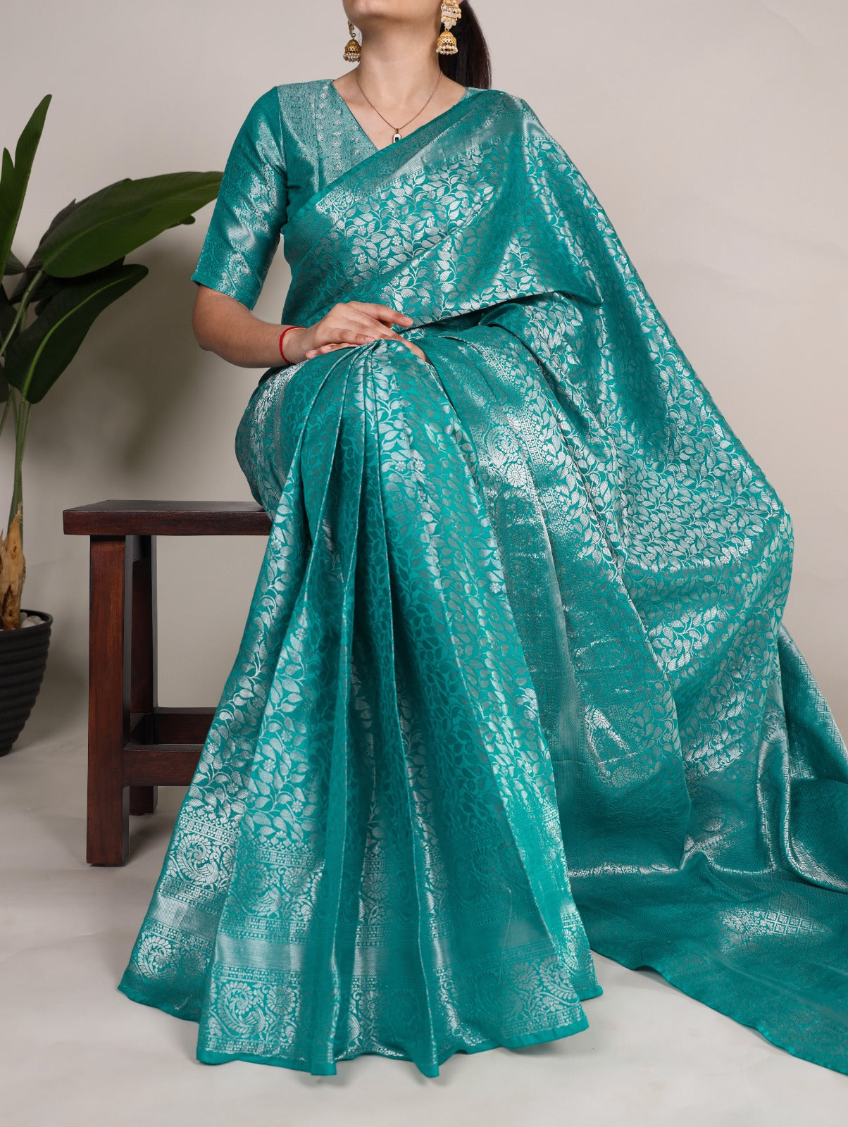 Graceful Firozi Kanjivaram Silk Zari Weaving Worked Saree - INDIAN ELEGANCE