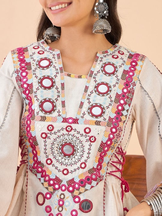 Women Ethnic Embroidered Regular Mirror  Kurta with Palazzos
